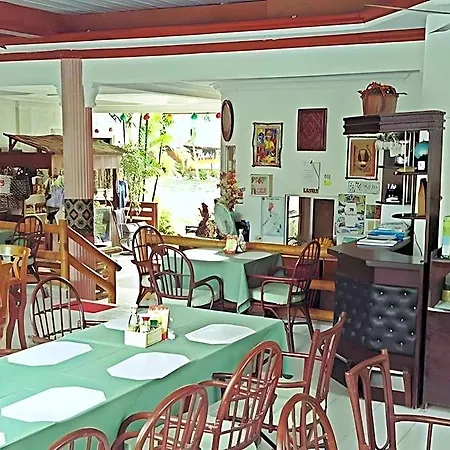 New Eve\'S Kiosk Dive Resort