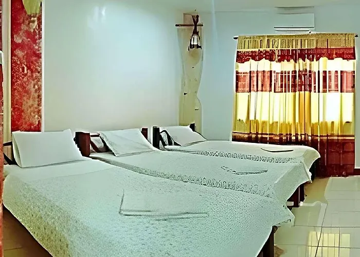 New Eve's Kiosk Dive Hotel 2*