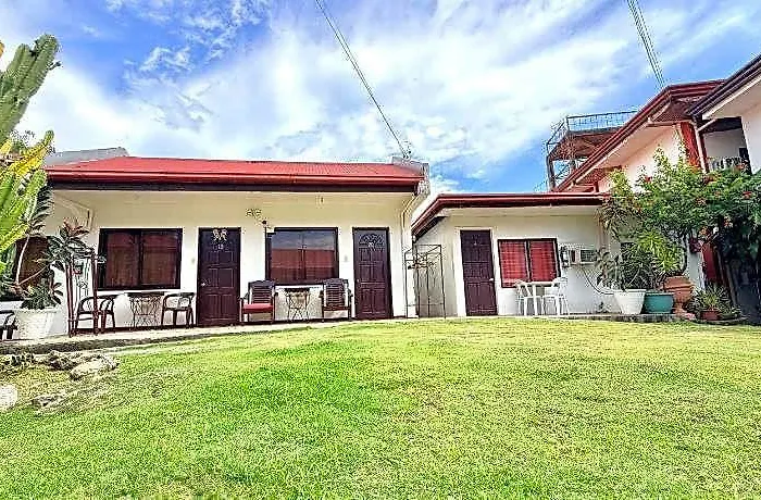 Hotel New Eve's Kiosk Dive Moalboal